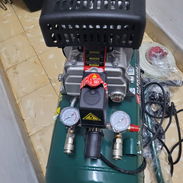 💨 COMPRESOR DE AIRE 1.8 kW + HERRAMIENTA NEUMÁTICA – NUEVO – USD 500 - Img 56908463