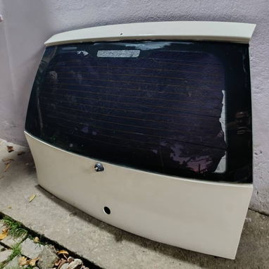 Se vende puerta de maletero de Fiat Punto - 4/4