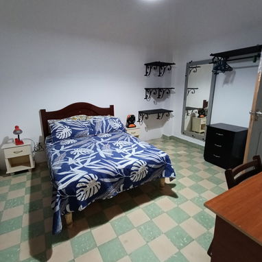 Renta apartamento independiente con entrada para carros de 2 cuartos con 2 baños privados - Img 121027520