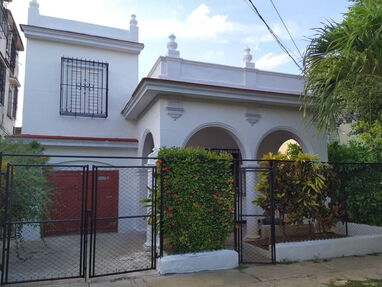 Casa Independiente en Playa, 3/4, 4 Baños, Garaje, Carporch, Jardin, Placa Libre Interesados Llamar a 52180588 - Img 15343686